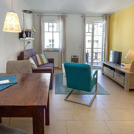 Rosa - Apt. 10